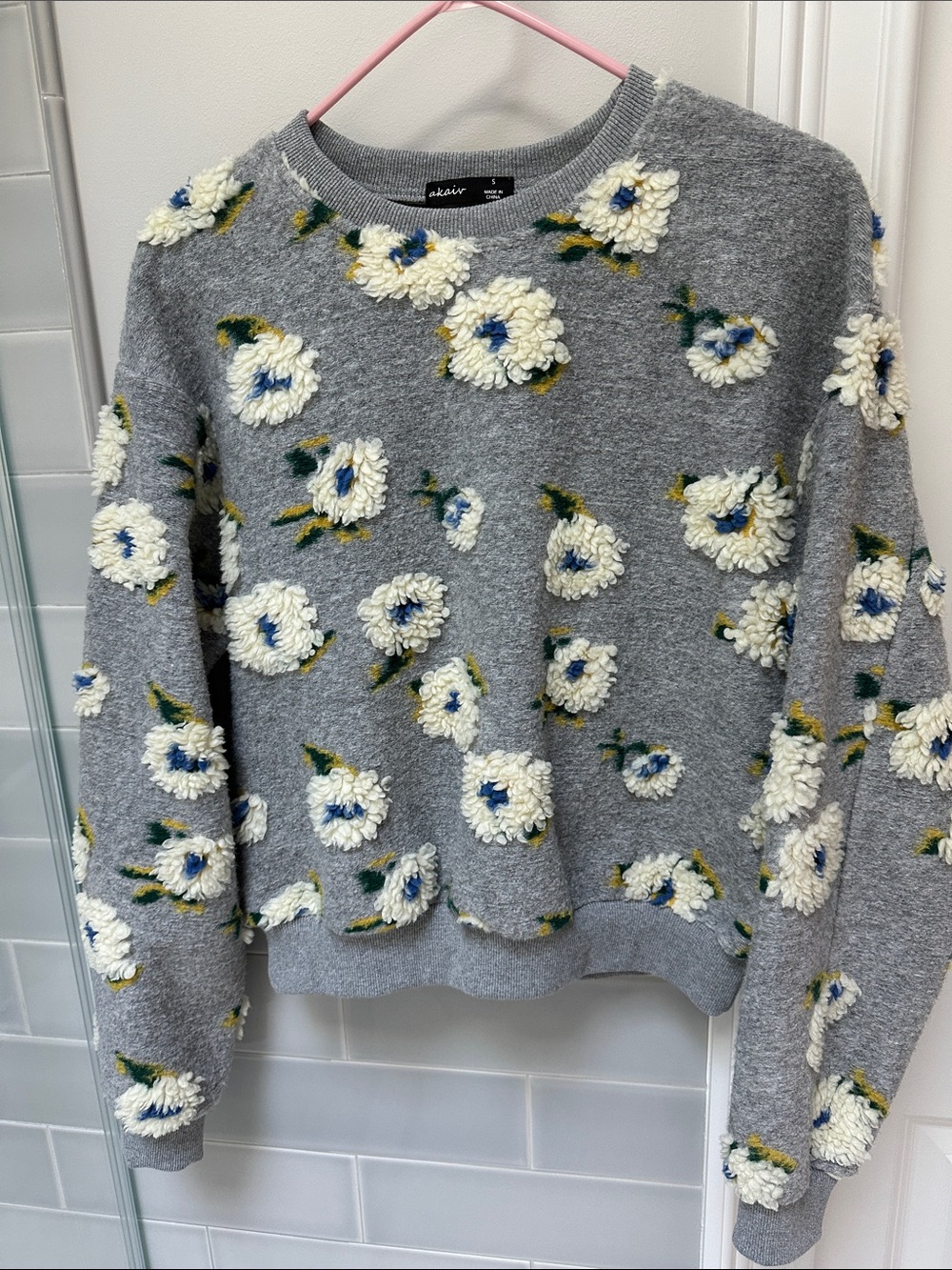 Gray Crewneck Sweatshirt type top with Cream Chenille Floral Detail